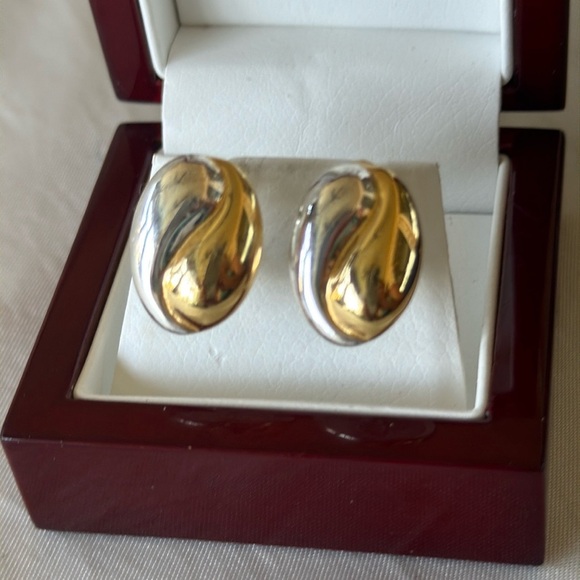 Vintage Two-Tone Gold & Silver Swirl Oval Screw Back Earrings - Picture 2 of 8